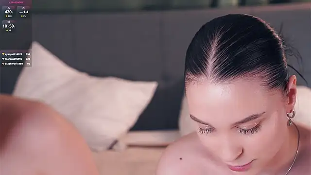 XXX chat uživo modela ZofiaSoshnik