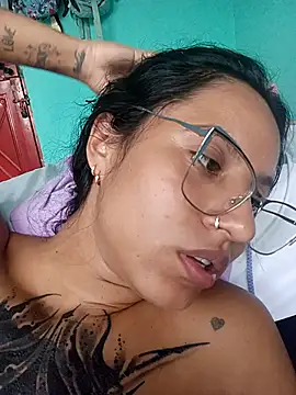 Karii-Rn Live XXX chat