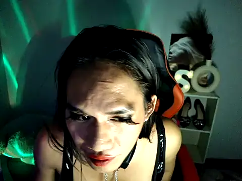 Chat +18 de Savana_Maison ao vivo