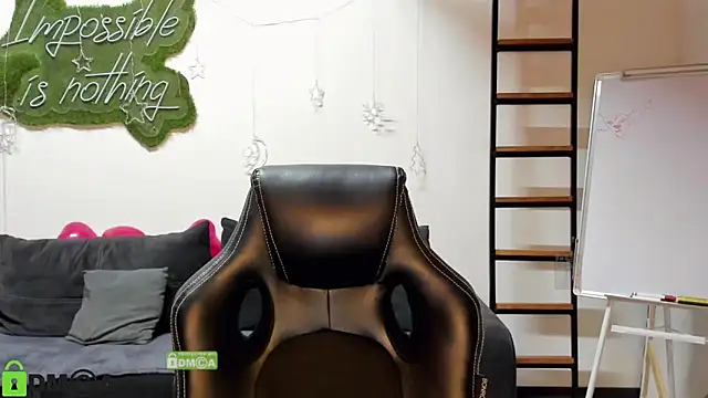 Chatroom XXX en direct de MiraaBloom