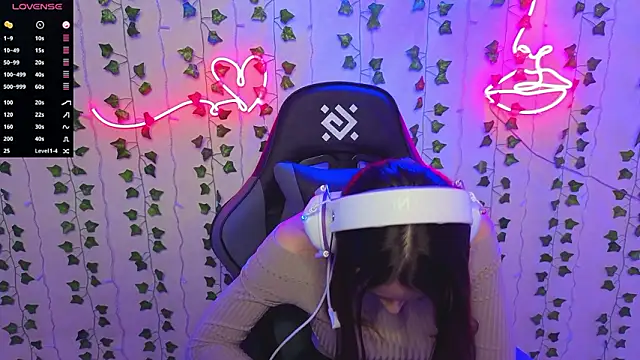 AliceIMonta Webcam show