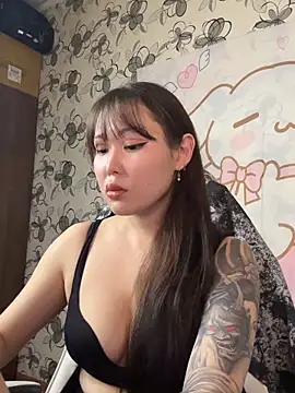 YukiiTYAN Show Webcam