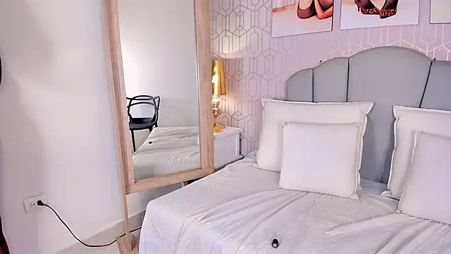 Kimberly_martinezz: онлайн-секс-чат