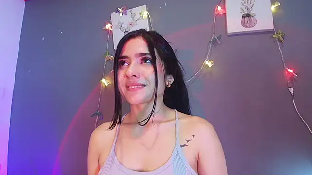 Chatroom XXX en direct de adara_johnson__