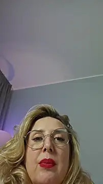 MariaRichi_ Adlı Modelin Canlı XXX Sohbeti