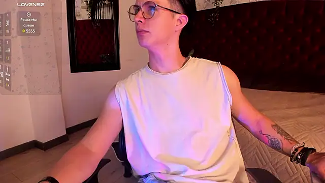 Brandon_starkk live XXX chat