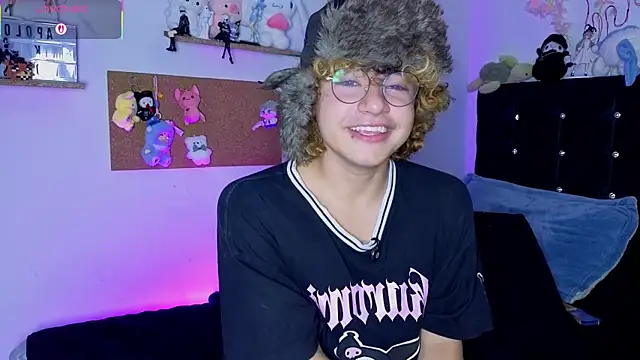 Apolo_Ushi live XXX chat