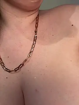 Chat XXX Live Evelinia