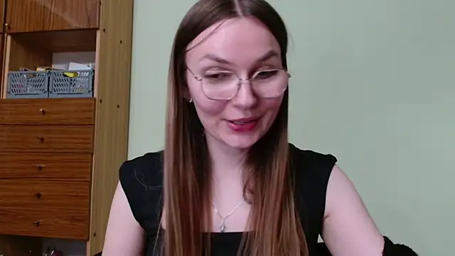 LooveELLYx Chat XXX live