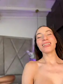 SweetieSinXXX élő XXX-chatje