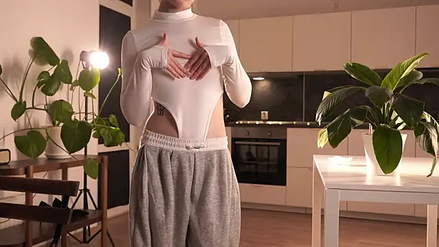 EleniRoeber 即時 XXX 聊天