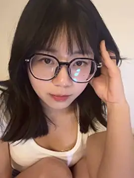 Nana-3 live XXX chat