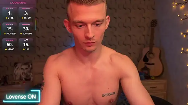 Marvelboy_ élő XXX-chatje