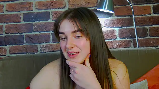 Sofia_Hugs' Webcam Show