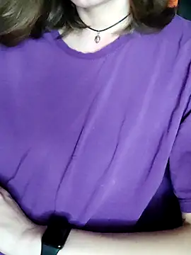 Aashikalaa Adlı Modelin Canlı XXX Sohbeti