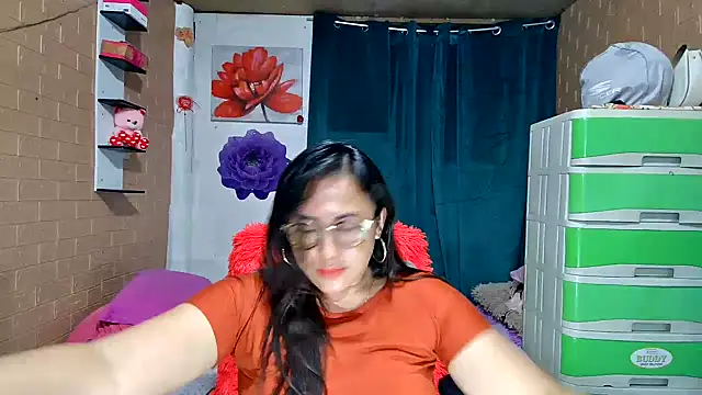 Ugly-Filipina – Naživo XXX chat