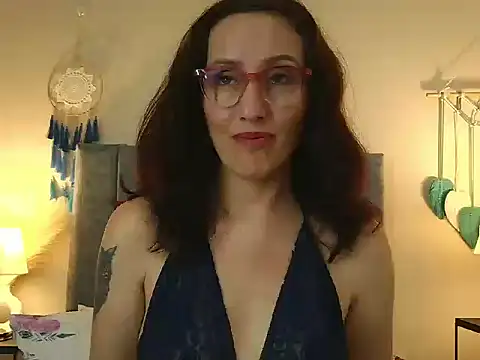 IberianMoonMK's Live XXX Chat