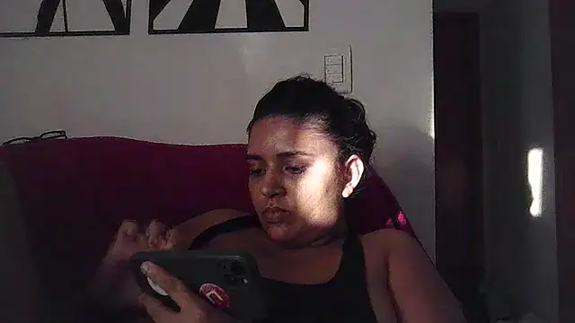 midsize_94's Live XXX Chat