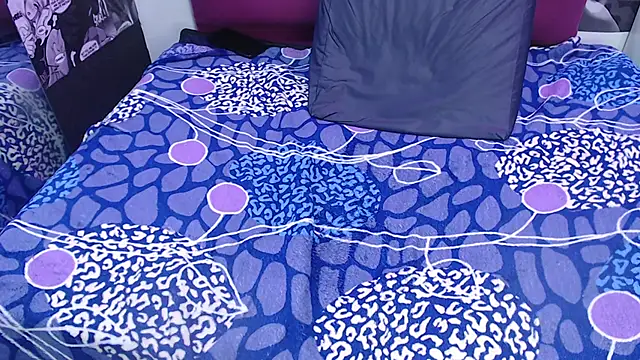 XXX chat uživo modela violet_angel13