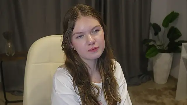 BrennaReul 即時 XXX 聊天