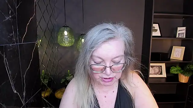 NataliMellow Chat XXX live