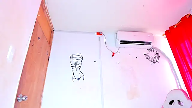 XXX chat uživo modela Emily_Coper18