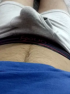 Rocky-badboy_cum4me – Naživo XXX chat