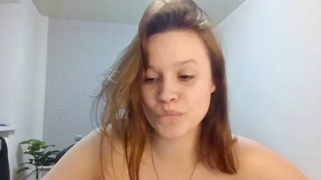 Ammymia Adlı Modelin Canlı XXX Sohbeti