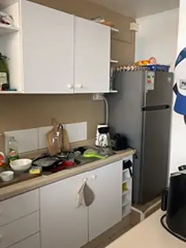 WHITEWOMEN_2: διαδικτυακό σόου στην κάμερα