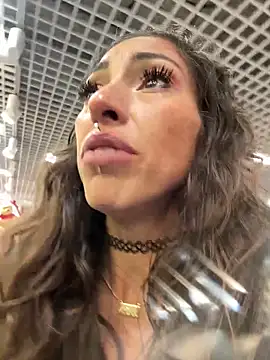 Chat XXX en directo de Amani_thewolf