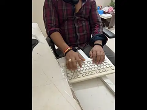 FlirtyxBoy Live XXX-Chat