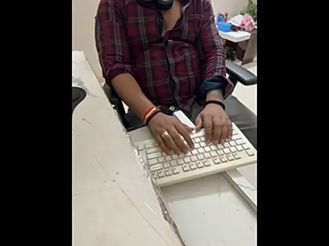 FlirtyxBoy 现场XXX聊天