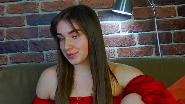 Sofia_Hugs' Webcam Show