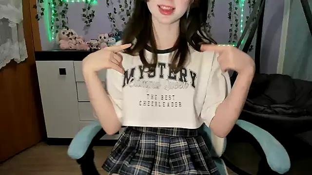 Yoonhee_ki: онлайн-секс-чат