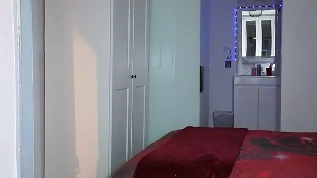 HotSpicyGujju: διαδικτυακό σόου στην κάμερα