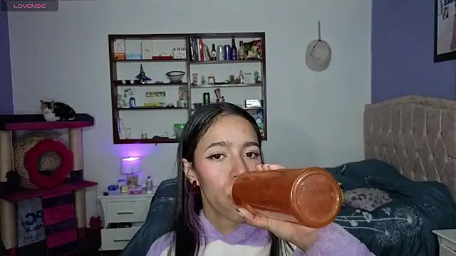 stephania_t's Live XXX Chat