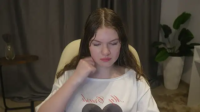 BrennaReul élő XXX-chatje