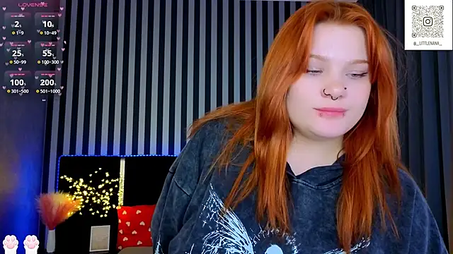 Clumsy_Nana Adlı Modelin Canlı XXX Sohbeti