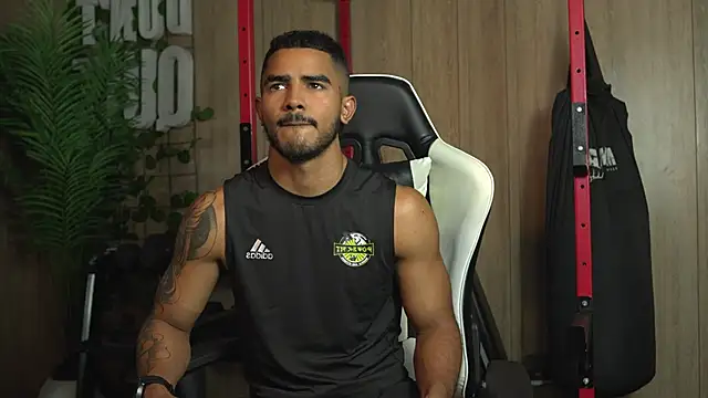 Chat XXX Live Reik_Vonn