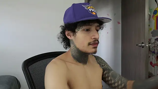 Chat XXX Live trieone