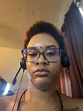 Chat XXX en directo de nickytheehawtie