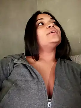 Chat +18 de _Estrellita_ ao vivo