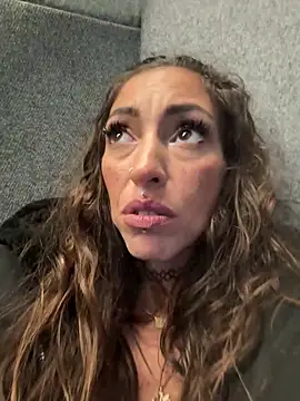 Amani_thewolf Chat XXX in diretta