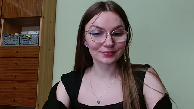 LooveELLYx Chat XXX live