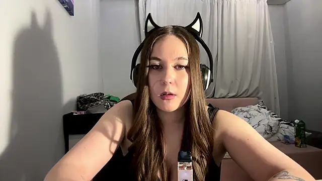 Chat +18 de SheryllPickrel ao vivo