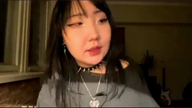 Chat +18 de Yunananaa ao vivo