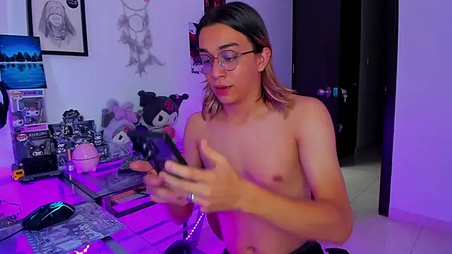 KeitaMoon Adlı Modelin Canlı XXX Sohbeti