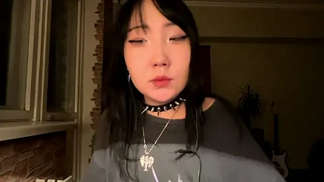 แชท XXX สดของ Yunananaa