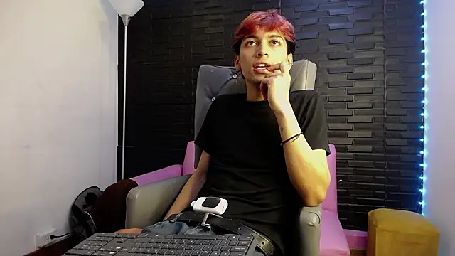 Pertunjukan Kamera Web DanteLux