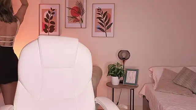 DahianaWalcott – Naživo XXX chat